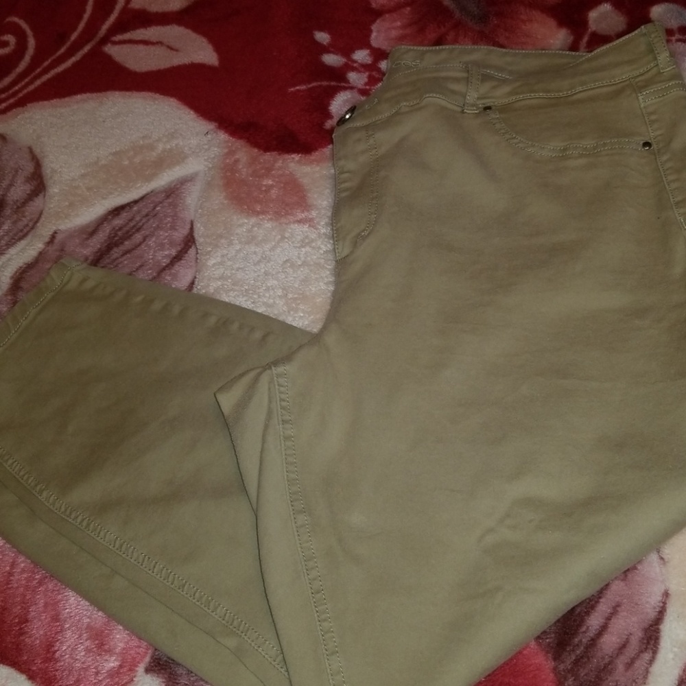 CACI jeans